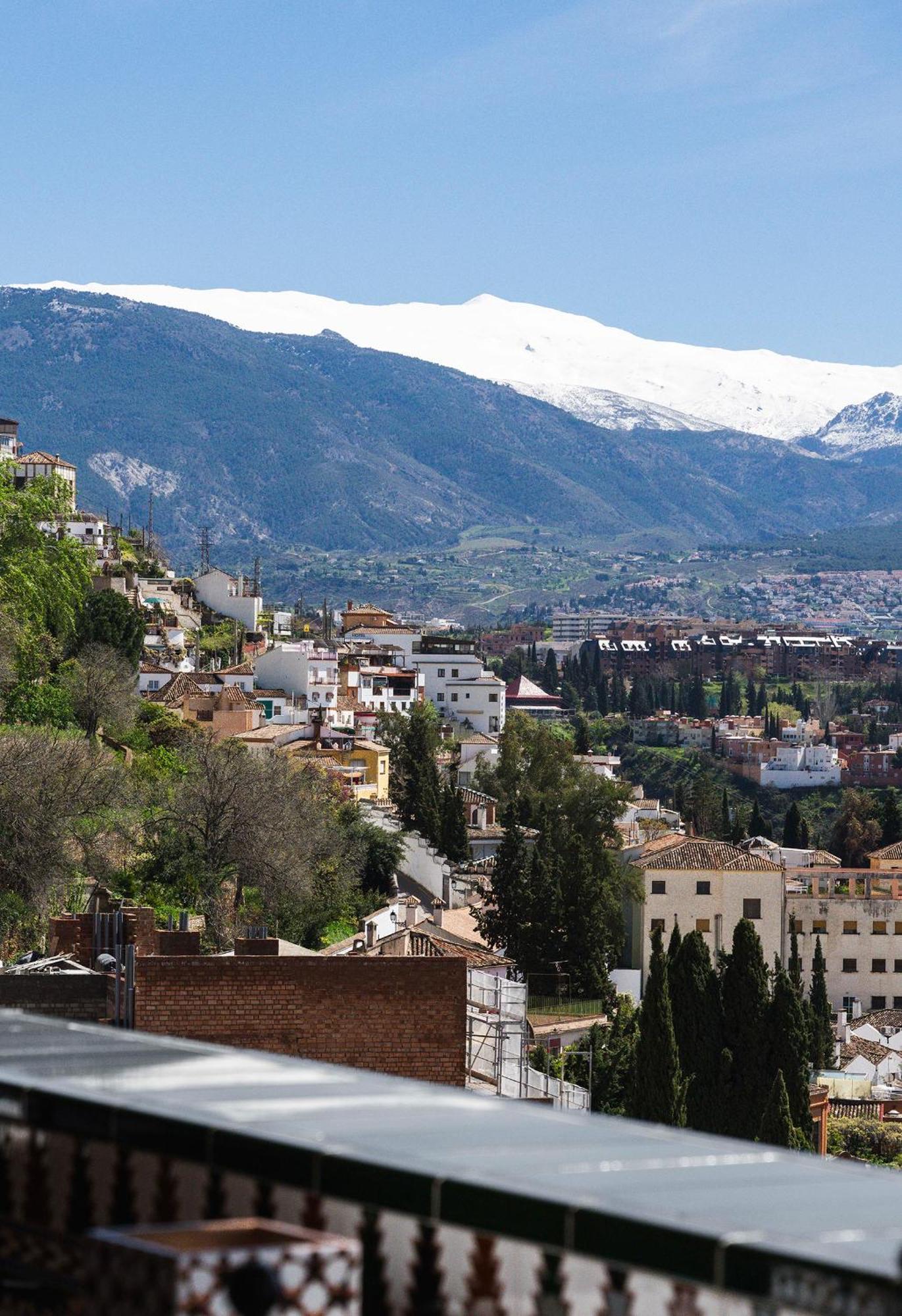 Alhambra Palace Hotel Granada Bagian luar foto